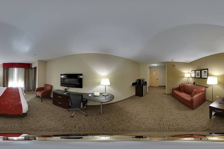 Room 13 of 76